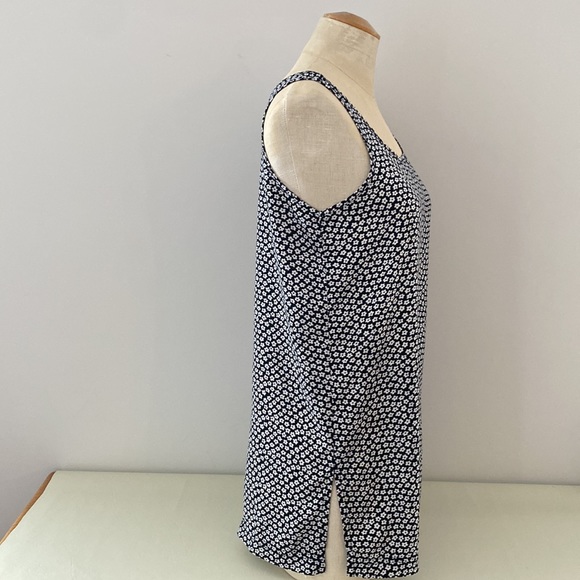 Esprit Sport black and white floral tunic style sleeveless top. 100% viscose. M - Picture 2 of 11